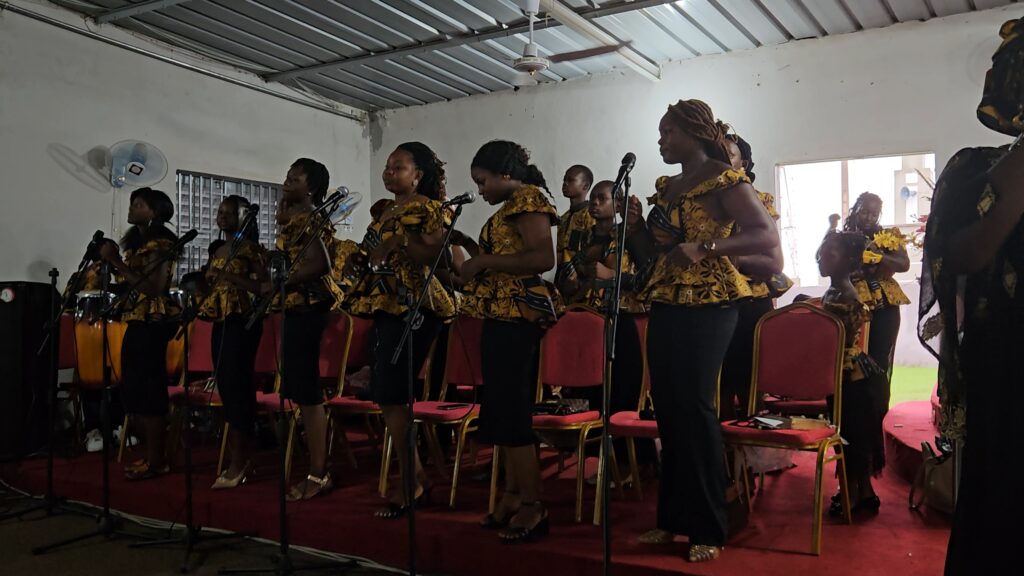 L’Eglise, des personnes d’un ensemble centré