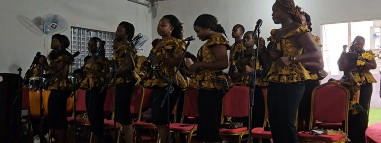 Département de Louange et Adoration